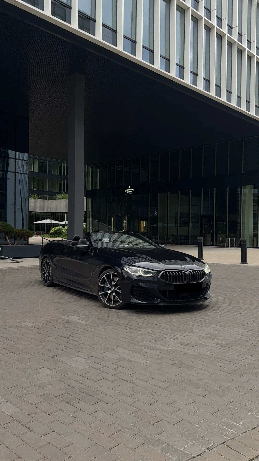 BMW M850i Cabrio nuoma - Premium automobilių nuoma Lietuvoje