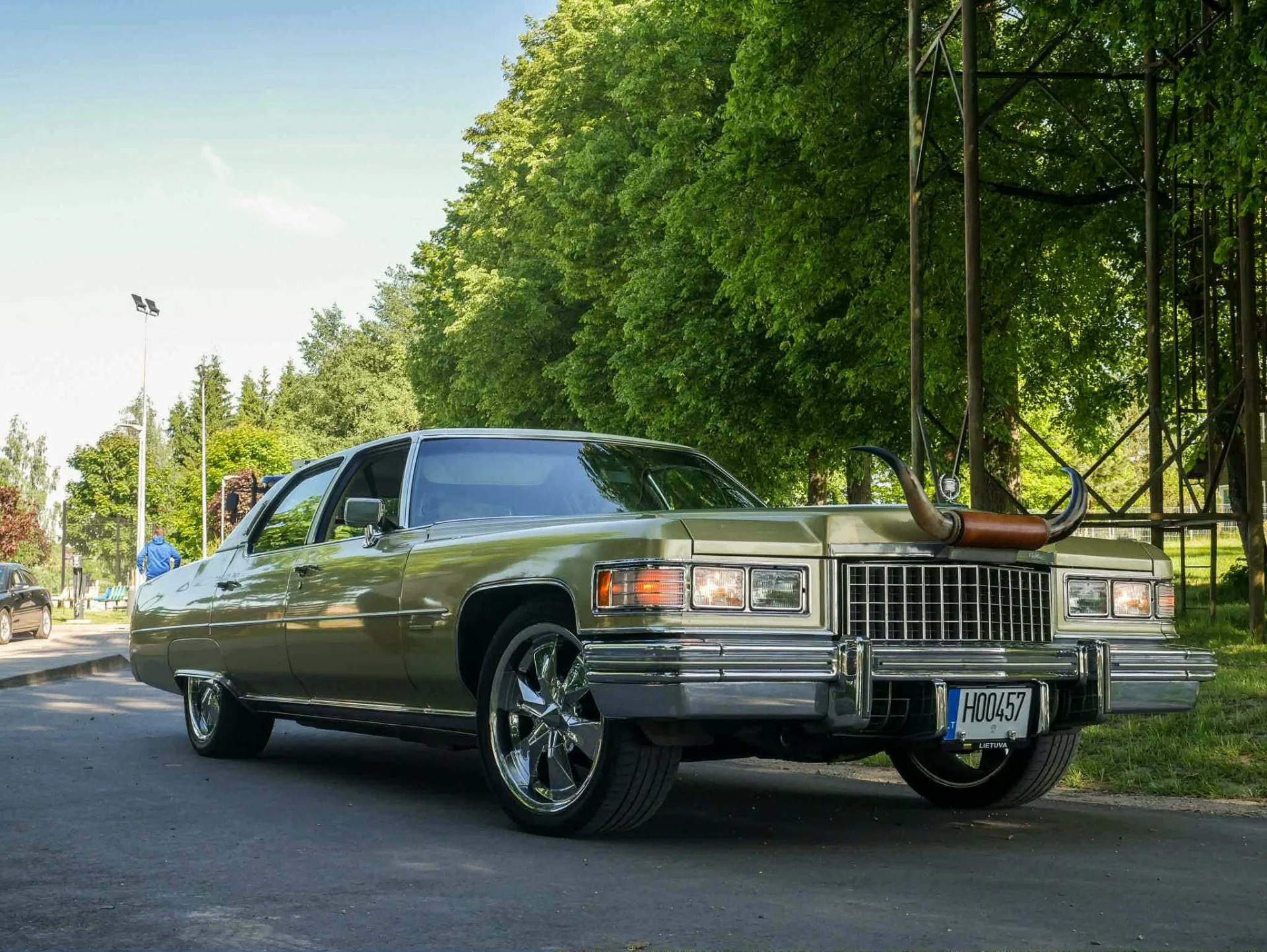 Cadillac Fleetwood brougham nuoma - Premium automobilių nuoma Lietuvoje