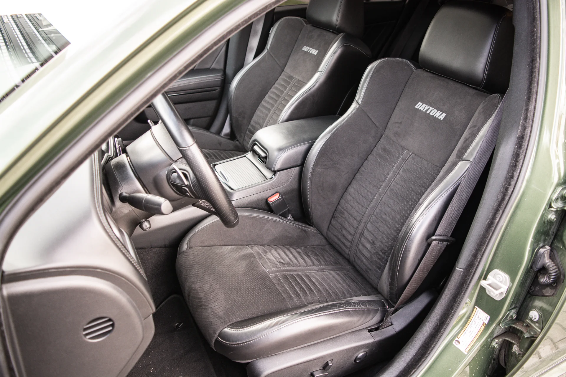 Dodge Charger - nuotrauka 14