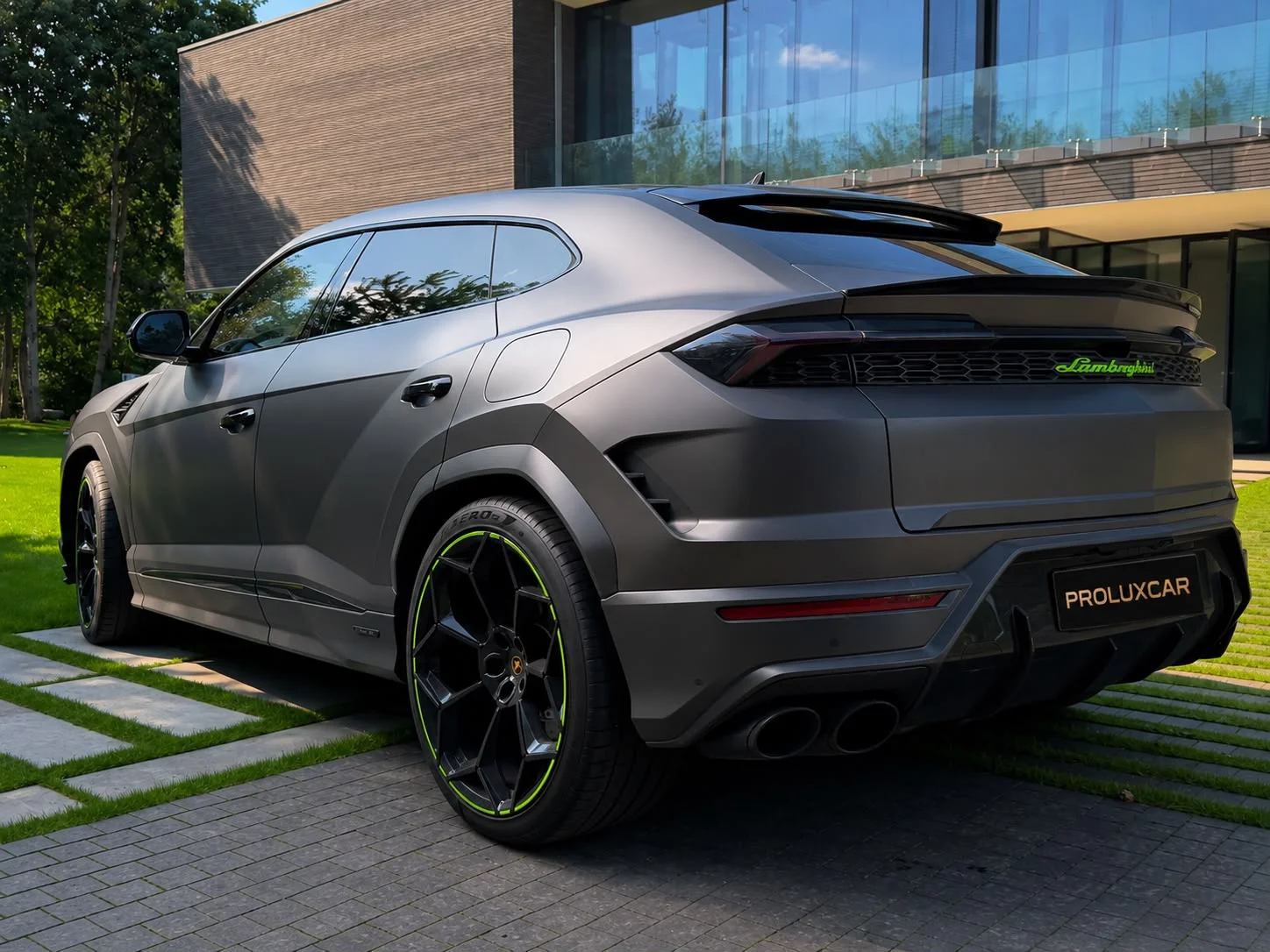Lamborghini Urus - nuotrauka 3