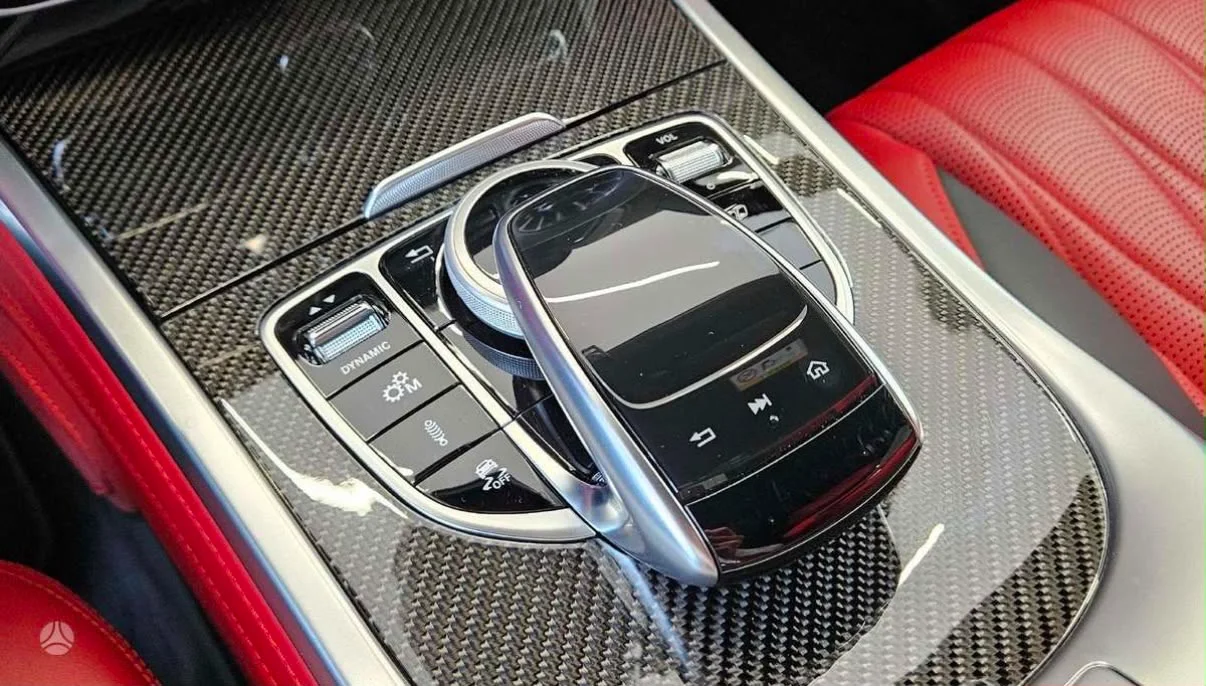 Mercedes-Benz G63 AMG