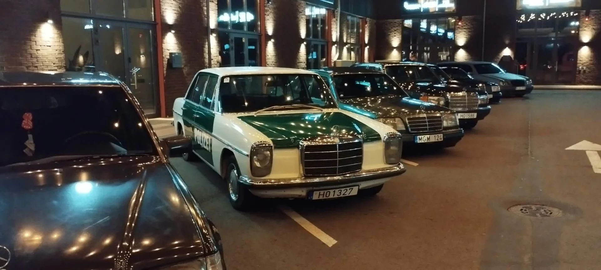 Mercedes-Benz w115
