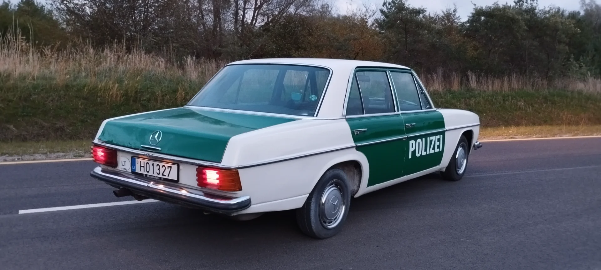 Mercedes-Benz w115 - nuotrauka 6