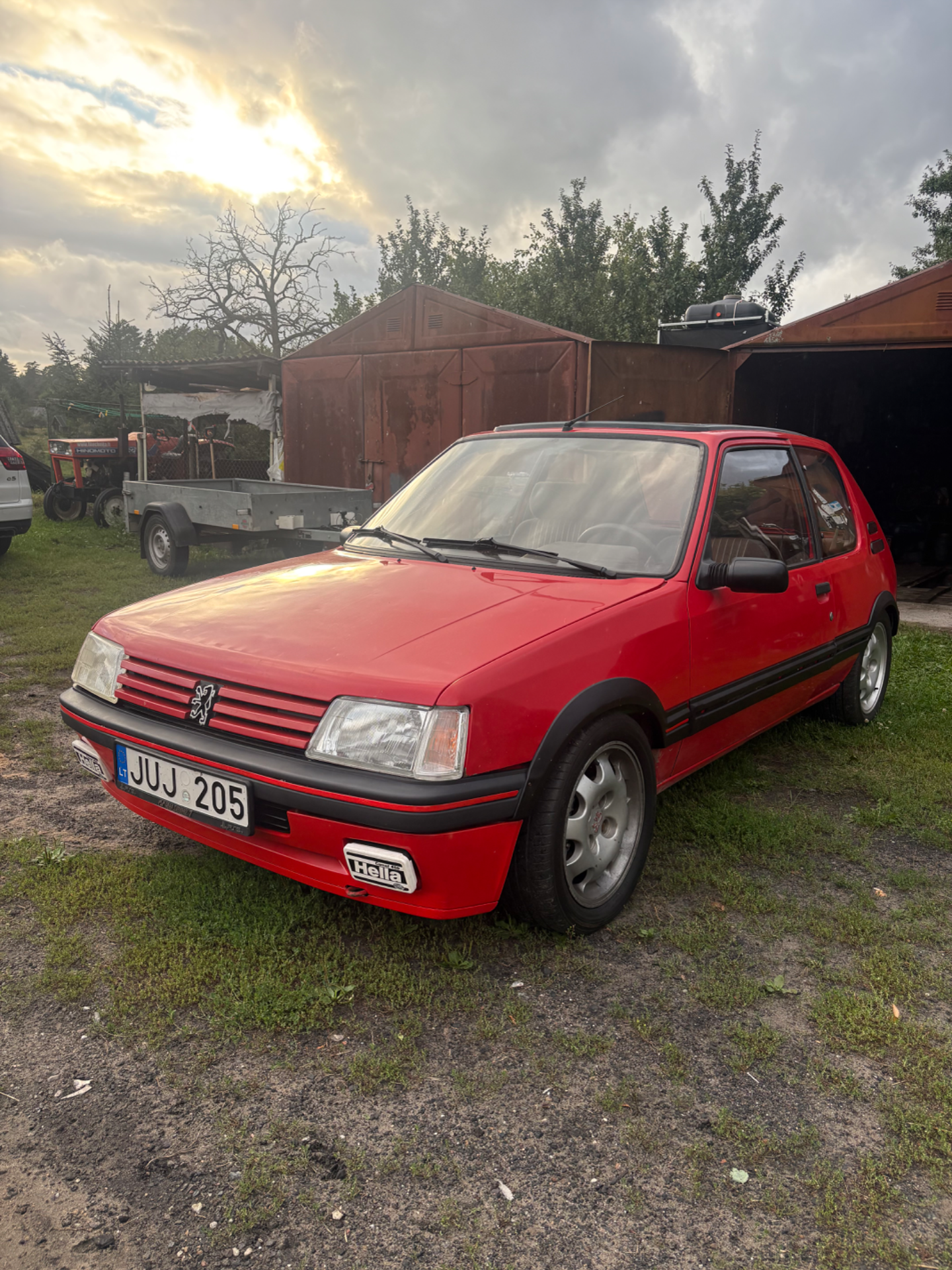 Peugeot 205 GTI nuoma - Premium automobilių nuoma Lietuvoje