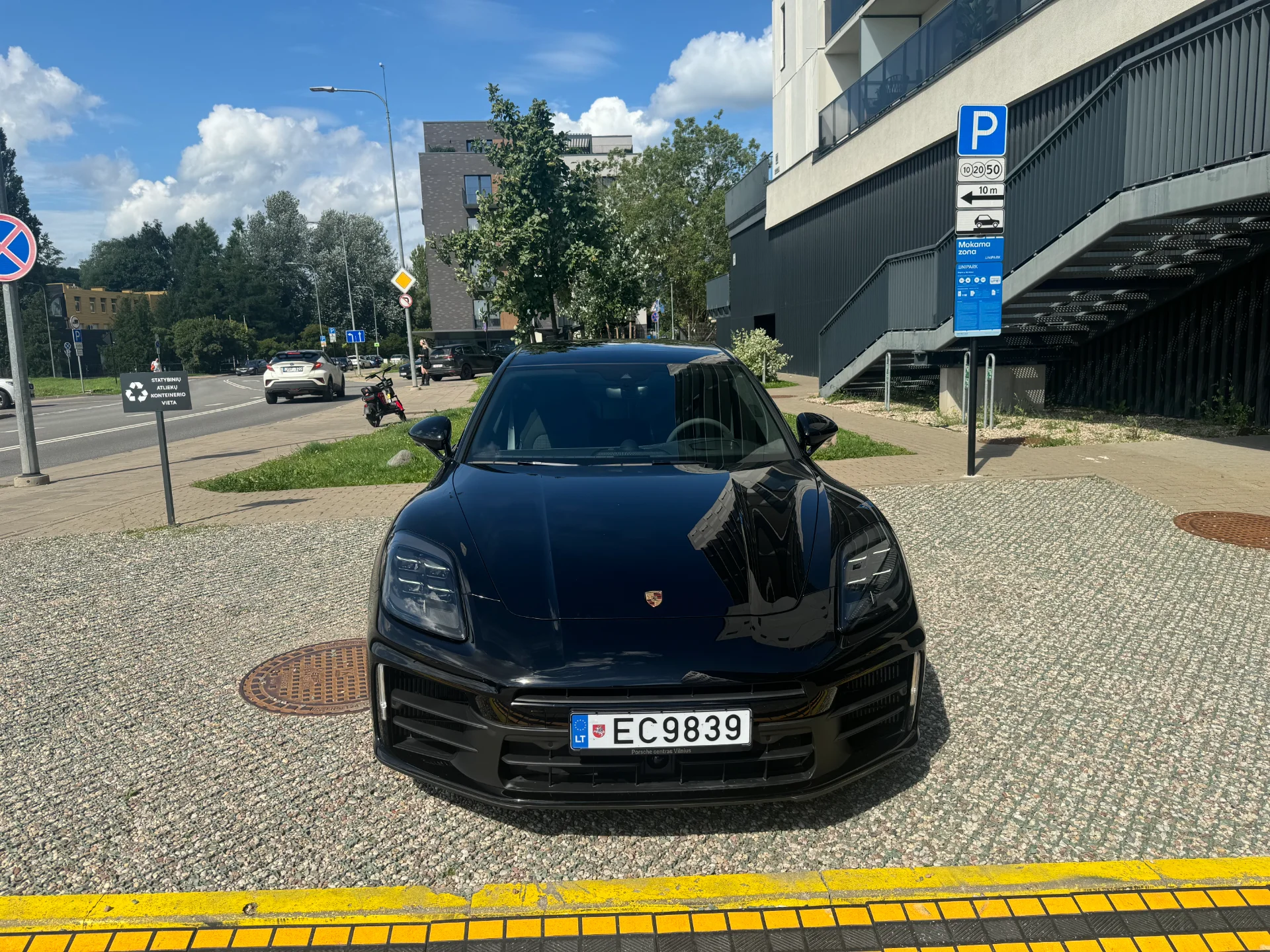 Porsche Panamera 4S E-hybrid - nuotrauka 5