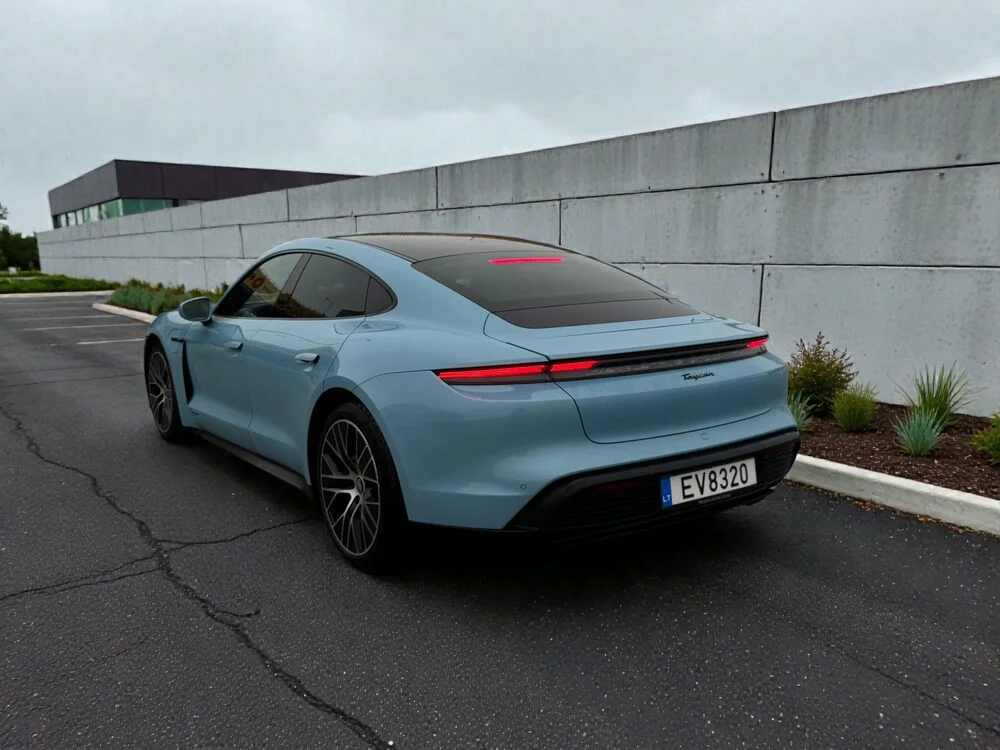 Porsche Taycan - nuotrauka 4