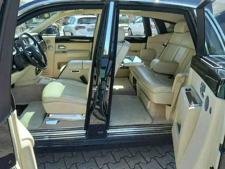 Rolls-Royce Phantom - nuotrauka 7